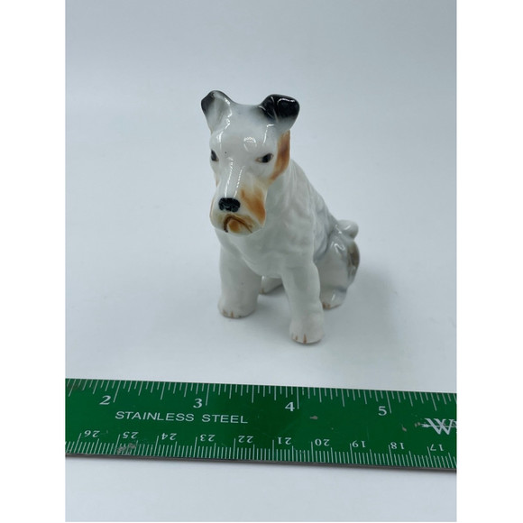 Wire Hair Terrier Figurine - Picture 4 of 7